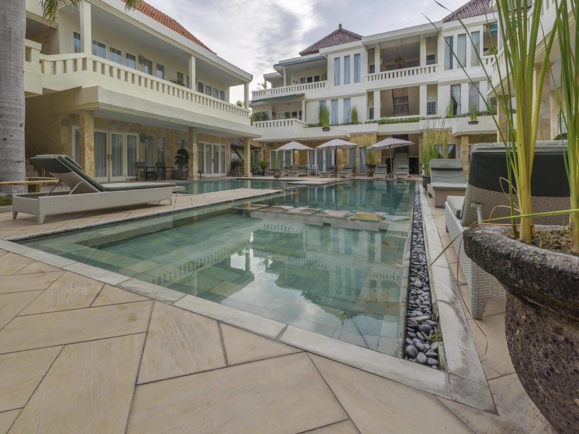 Bali Court Hotel&Apartment Legian Buitenkant foto